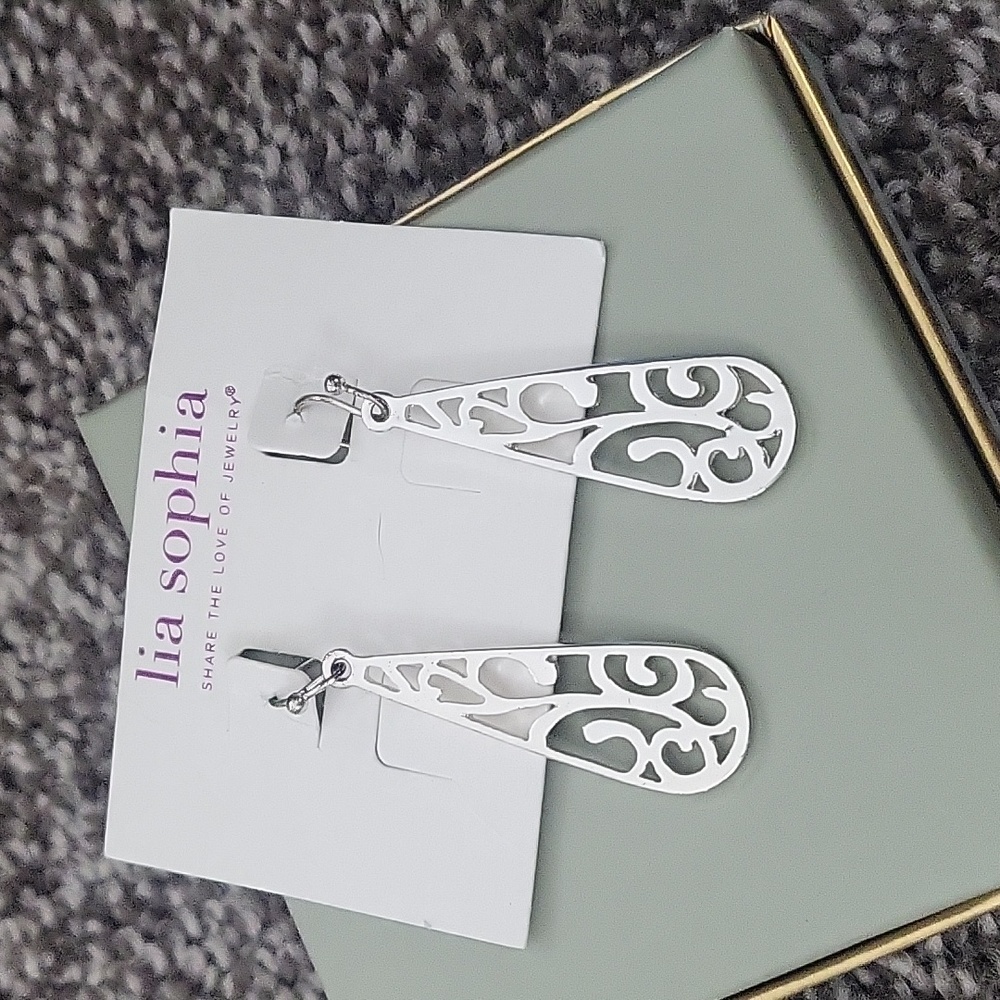 Lia Sophia silver dangle earrings